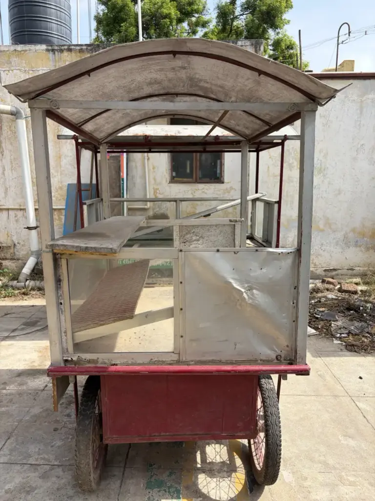 Compact Cart - Push Cart Rental (Thumbnail 3)