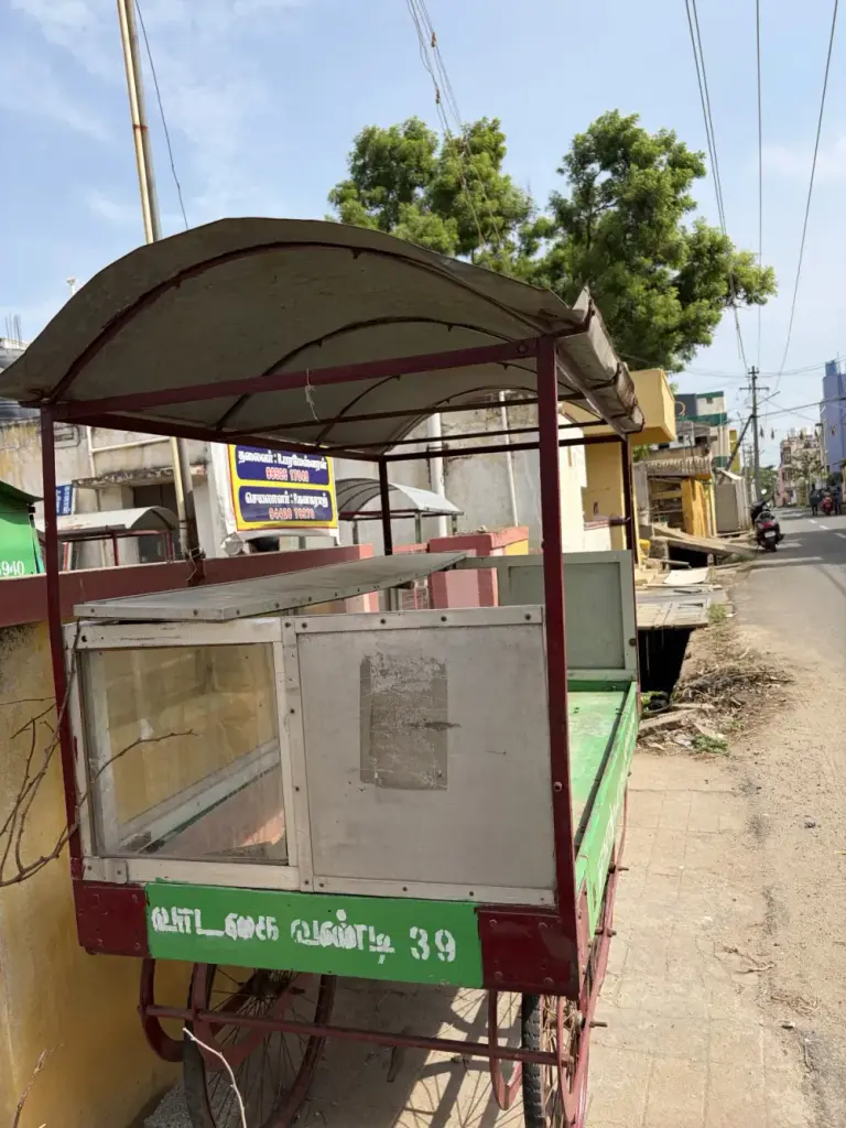 Wooden Fast Food Cart - Push Cart Rental (Thumbnail 2)